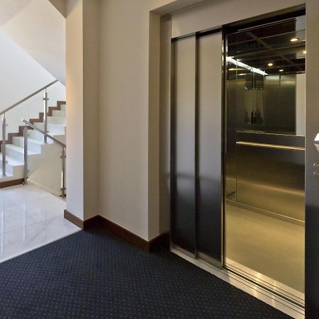 Hotel Capitol Biala Podlaska Bagian luar foto