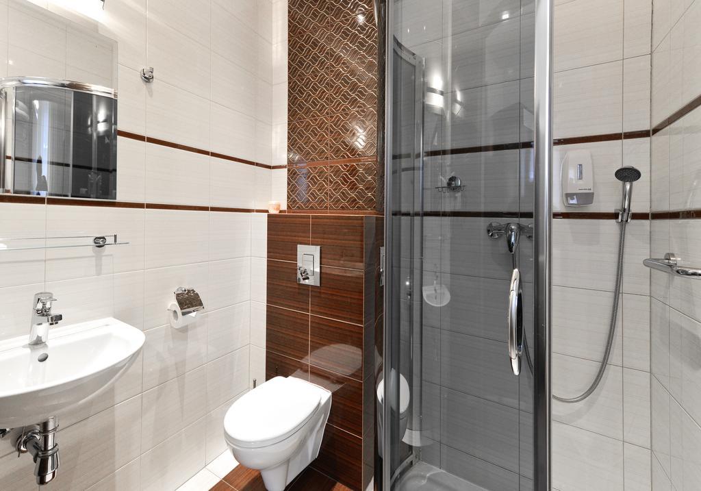 Hotel Capitol Biala Podlaska Bagian luar foto