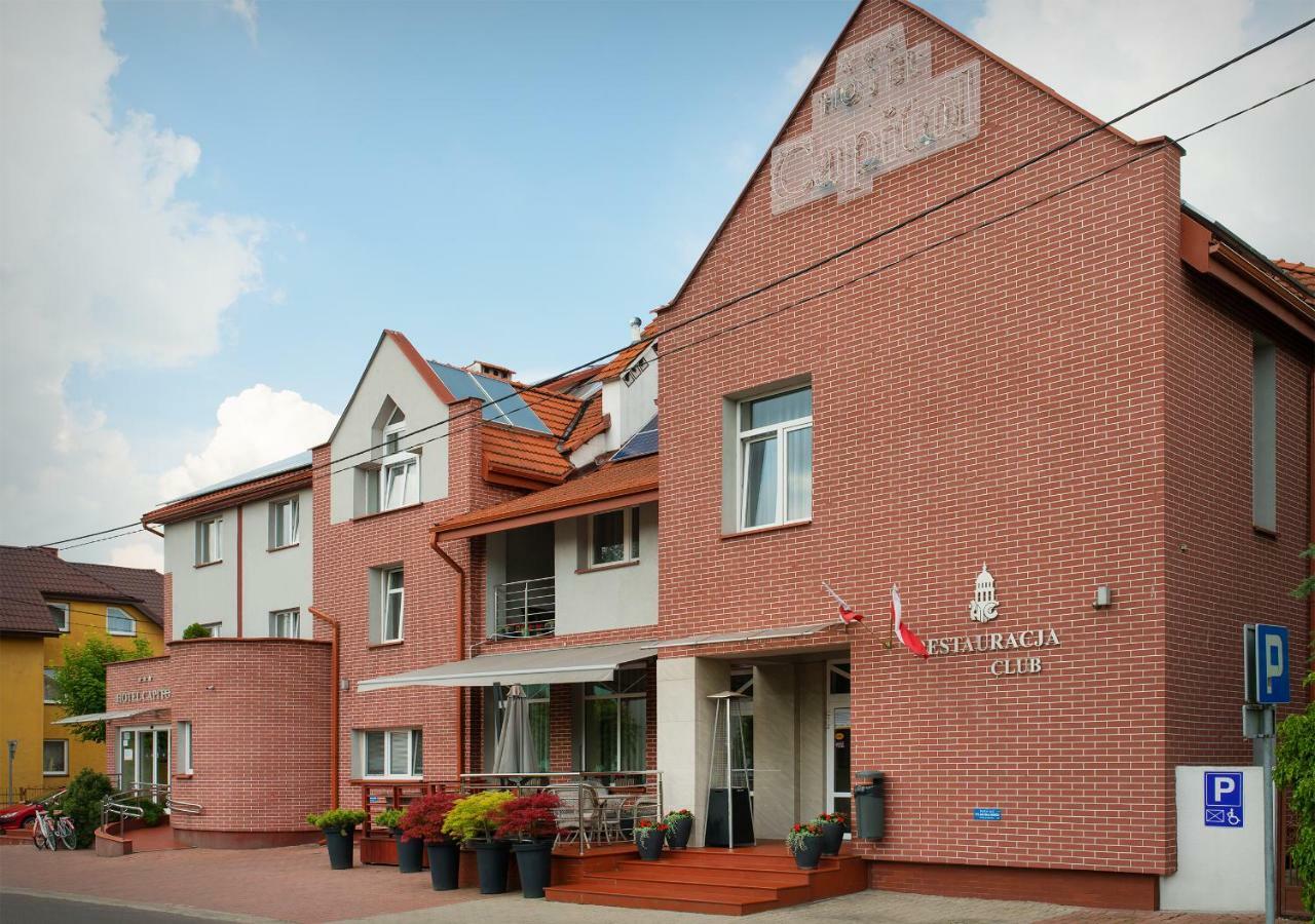 Hotel Capitol Biala Podlaska Bagian luar foto