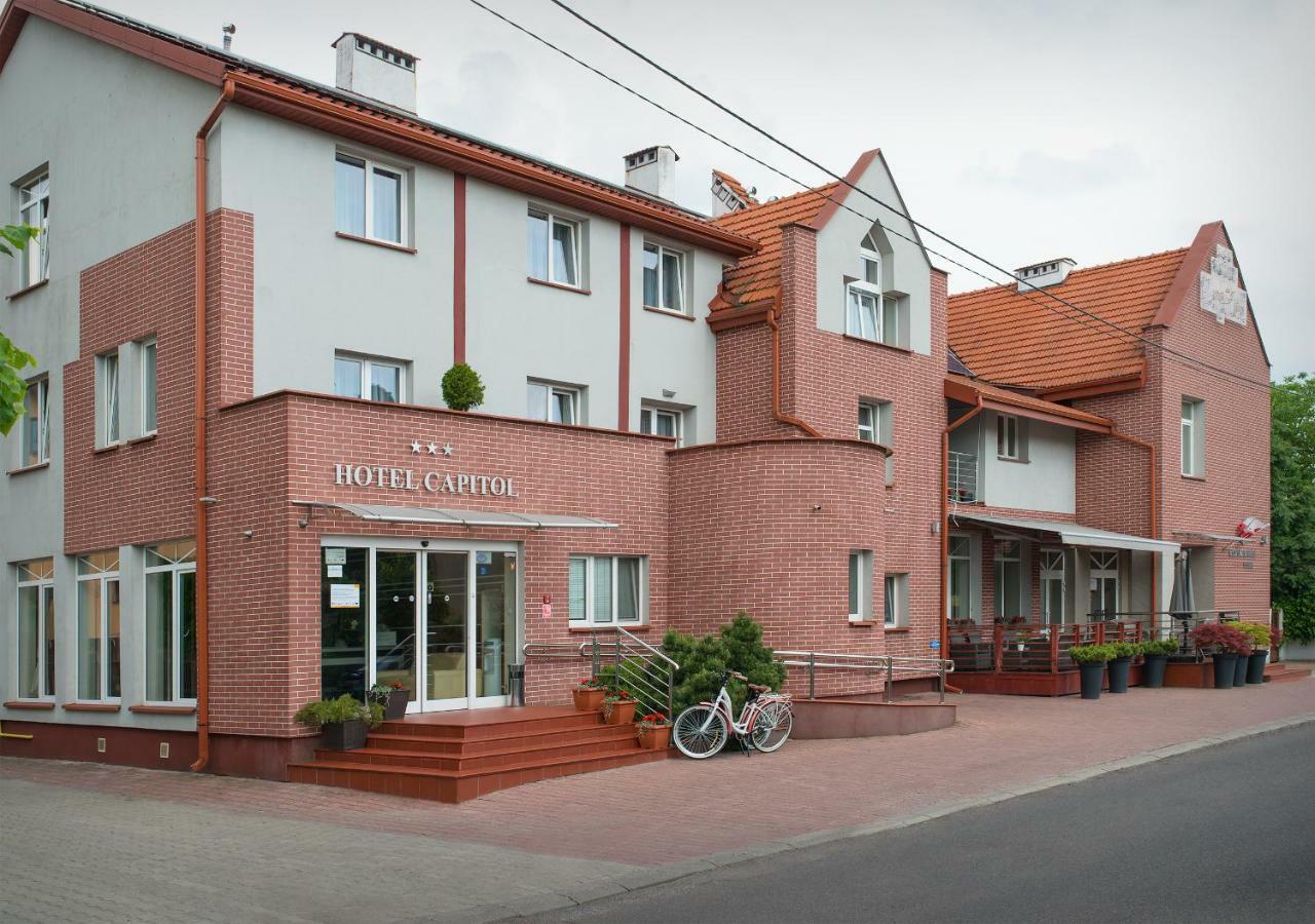 Hotel Capitol Biala Podlaska Bagian luar foto